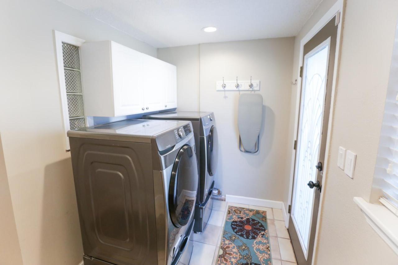 Pool & Hot Tub Home W Game Room! 1 Mile To Beach! Jacksonville Beach Esterno foto